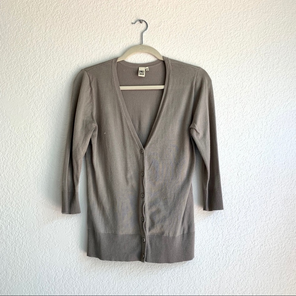 14th and Union V-Neck Cardigan Sweater Sz M